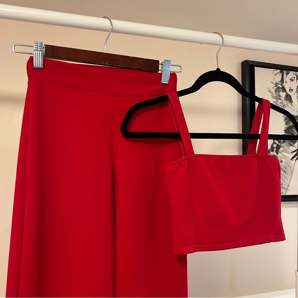 Red co-ord two piece pantsuit set, crop top and flare pants in size small - Picture 3 of 6
